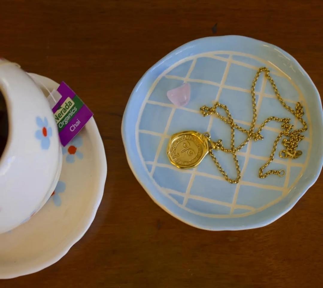 Mothers Day Pottery Mug and saucer/trinket dish workshop. Sunday the 11th of May 10am-12pm